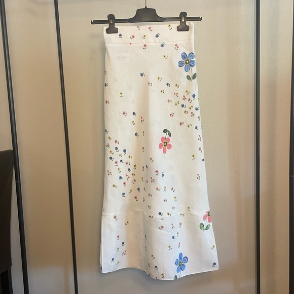 MIU MIU White Linen Floral Maxi Skirt Size 38